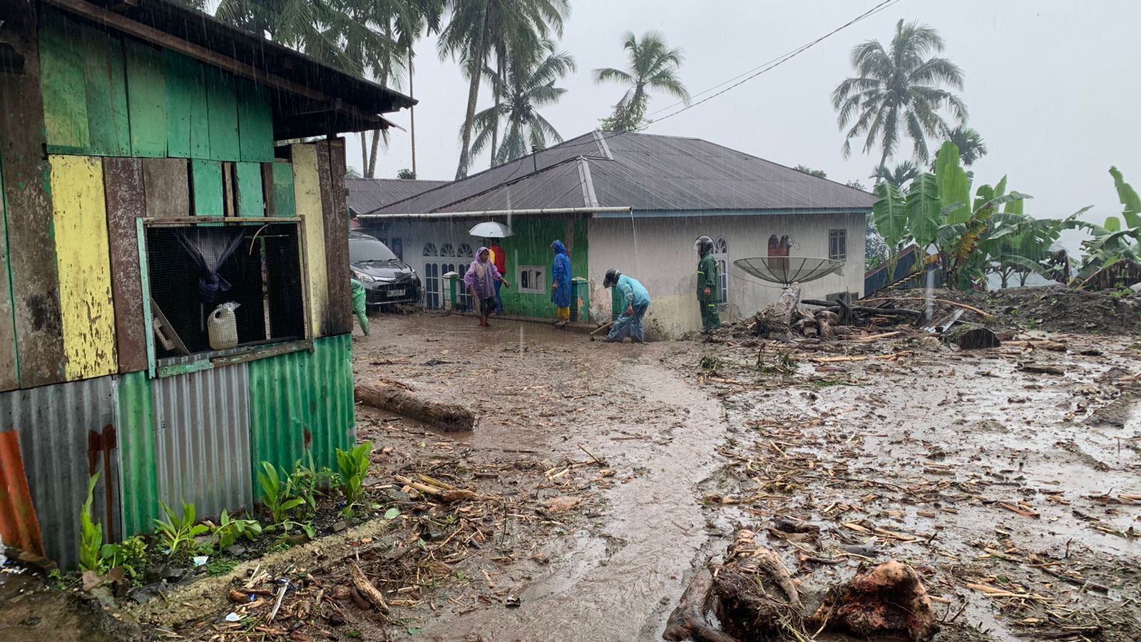  Longsor di Sigiran, 4 Rumah Warga Rusak dan Jalan Terputus