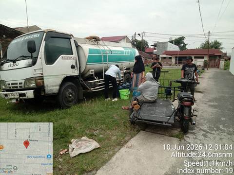 Gerak Cepat Pemko Medan di Amplas: Air Kini Sudah Hidup, Warga Apresiasi Bantuan Kemarin
