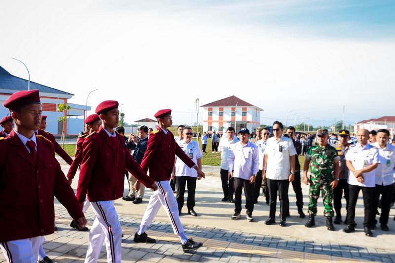 Rico Waas Bangga Lihat Semangat dan Kekompakan Siswa Sekolah Rakyat