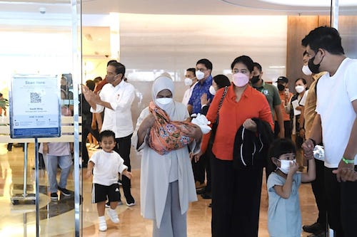 Presiden Joko Widodo dan Ibu Iriana Sambut Kelahiran Cucu Kelima
