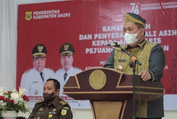 Hormati Pejuang Kemerdekaan, Bupati Dairi Undang Para Ahli Waris Terima Tali Asih