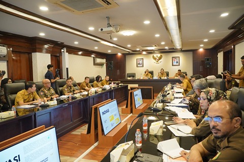 Wali Kota Medan : Jangan Kerja Biasa, Jadikan PUD Pasar Mesin Pencetak Keuntungan