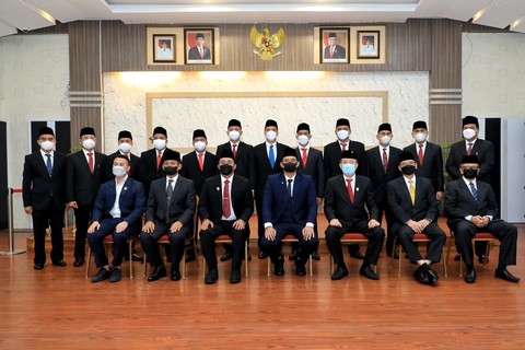 Wali Kota Medan Lantik 12 Direksi BUMD, Minta Hindari Korupsi