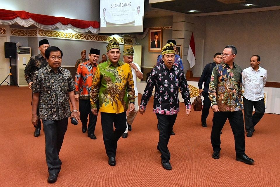 Rakor Gubernur Penghasil Sawit yang digelar di Riau