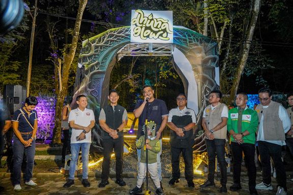 Bobby Nasution Soft Launching Hutan Bercahaya di Medan Zoo