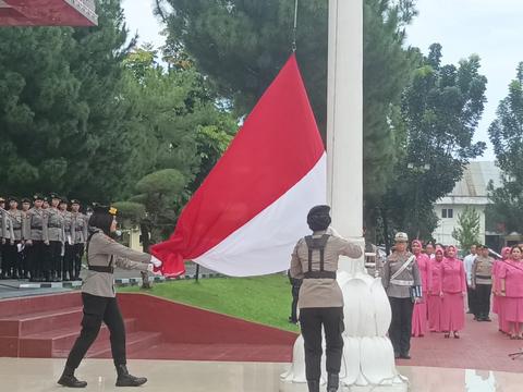 Upacara Hari Ibu Ke-96 di Polda Sumut, Mengukuhkan Peran Perempuan Menuju Indonesia Emas 2045