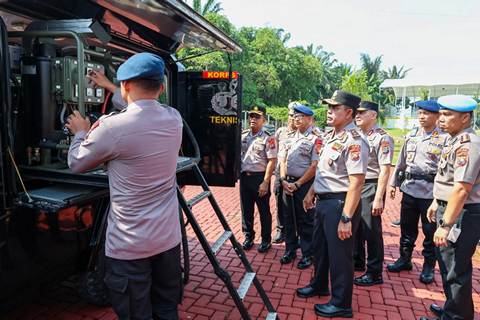 Kapolda Sumut Cek Kesiapsiagaan Personel, Kendaraan dan Peralatan Penanganan Karhutla