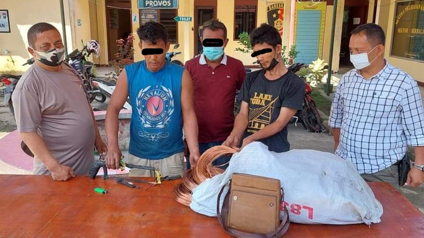 Kapolsek Serbelawan Pimpin Penangkapan Delapan Pencuri Kabel PLN Simpang Pondok Genteng