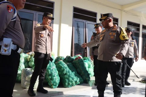 Polres Tanah Karo Bersama Masyarakat dan Forkopimda, Kirimkan Bantuan ke Sibolga dan Tapteng