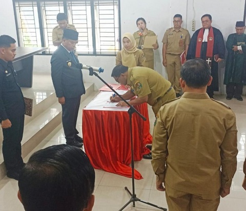Bupati Karo Lantik dan Laksanakan Sumpah Jabatan Kepala Sekolah