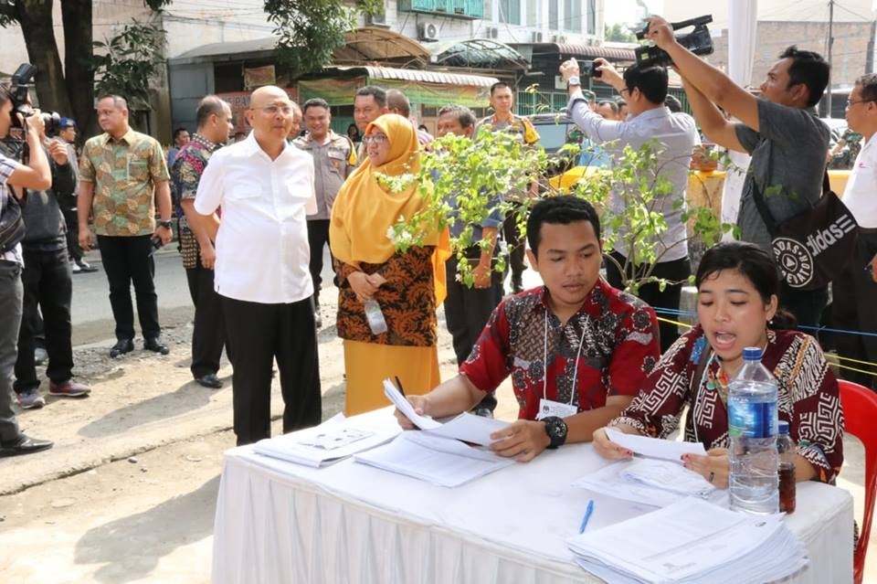 Walikota Medan Tinjau Pemilihan Suara Ulang di TPS 35
