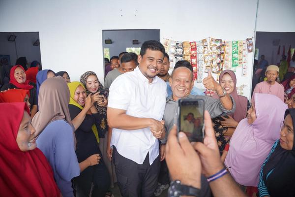 Dengarkan Keluhan Masyarakat, Bobby Nasution Tempuh 342 KM Humbahas-Langkat dalam Dua Hari