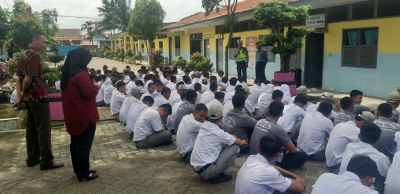 Sat Lantas Polresta Deli Serdang Sosialisasi Tertib Lalin Kepada Pelajar