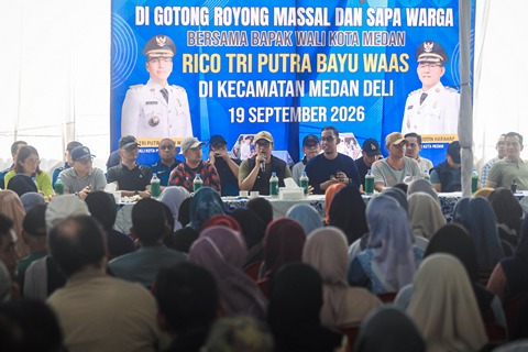 Sapa Warga Medan Deli, Rico Waas Tuntaskan Keluhan KTP, Pastikan Gang Cipto Diperbaiki Tahun Ini