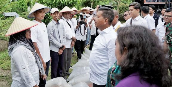 Di Mimbar Sarasehan Pelaku Utama Perikanan, Bupati Simalungun Beri Bantuan Kepada Pokdakan