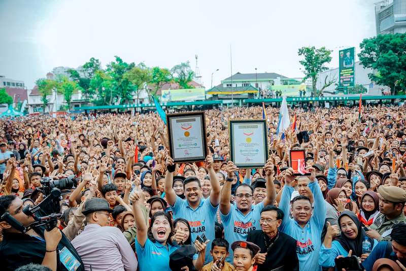 Pemecahan 2 Rekor MURI Warnai Gebyar Pendidikan Kota Medan 2024