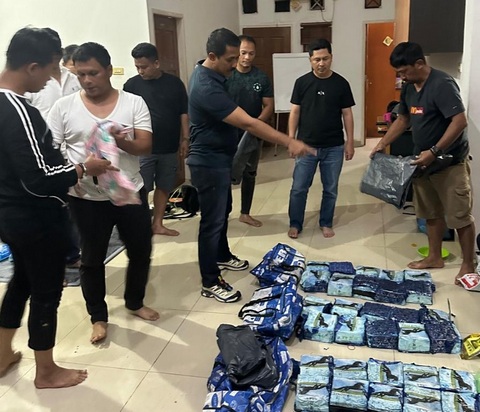 Kurir Bawa 49 Ribu Butir Ekstasi dan 53 Kg Sabu Ditangkap Sat Narkoba Polda Riau