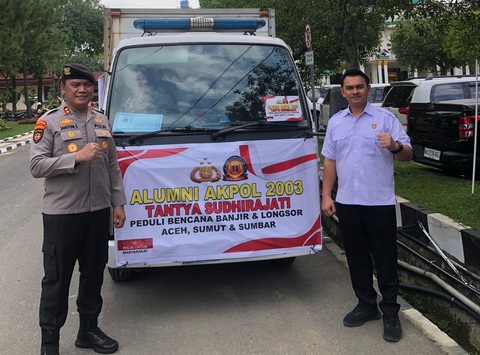 Polda Sumut Salurkan Bantuan Sembako dan Air Bersih dari Alumni Akpol 2003 untuk Warga Langkat