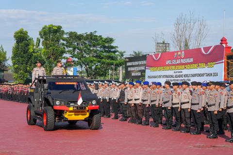 Polda Sumut Gelar Apel Pasukan Operasi Pengamanan Event Internasional Aquabike Toba 2024