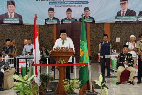 Wakil Bupati Tapsel Sambut Jamaah Haji Kloter 20 Debarkasi Medan