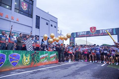 Rico Waas Lepas Ribuan Pelari Korpasgat Charity Run di Medan
