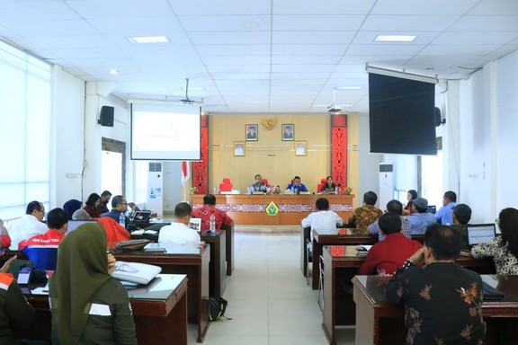 Bupati Samosir Buka Focus Group Discussion Penataan Kawasan Water Front City Pangururan dan Tele