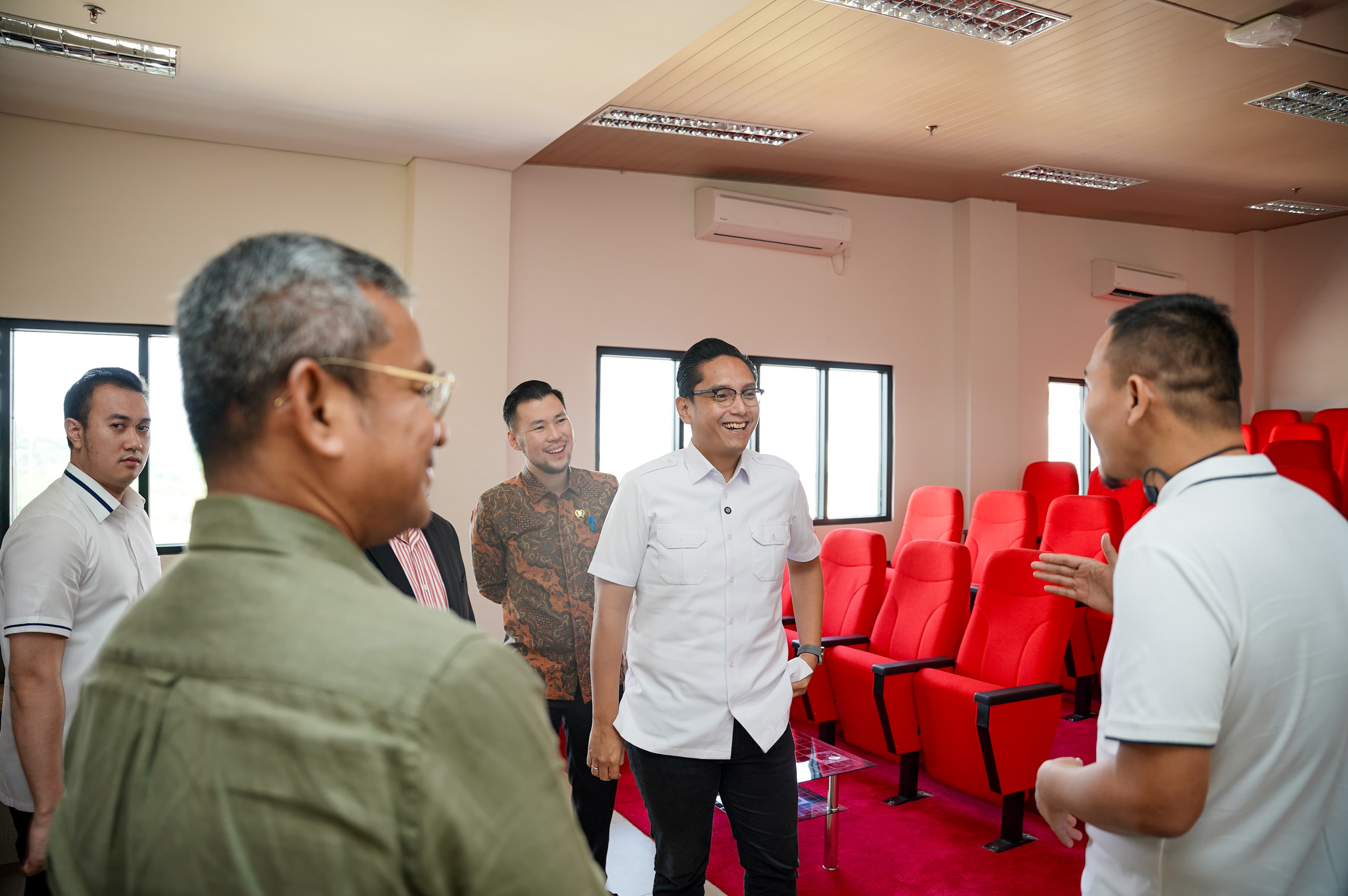 Ingin Temukan Pola Terbaik Penanganan Sampah, Rico Waas Kunjungi RDF Plant Rorotan