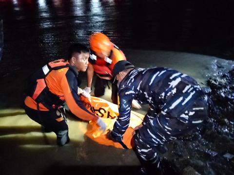 Tim SAR Nasional Tanjung Balai Asahan Temukan Pemuda yang Hanyut di Sungai Kualuh Hulu