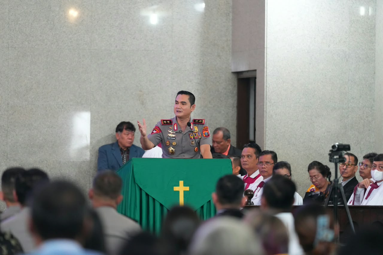Kapolda Sumut Ajak Jemaat HKBP Sudirman Berantas Narkoba dan Begal