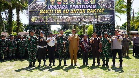 Bupati Toba Hadiri Penutupan Bakti TNI AD untuk Rakyat 2026