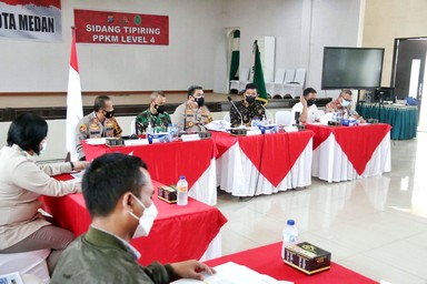 Wali Kota Medan Pimpin Rapat Sinkronisasi Data Vaksin Bersama TNI-POLRI