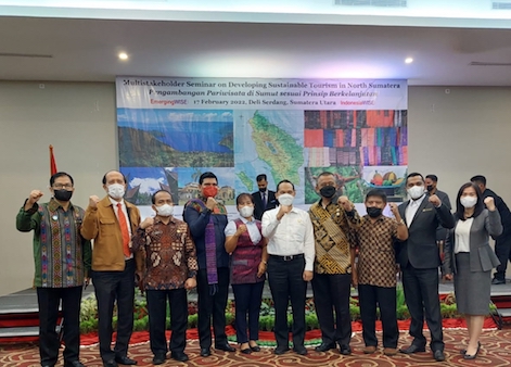 Bupati Samosir Ikuti Seminar Sustanaible Tourism oleh PT IndonesiaWISE